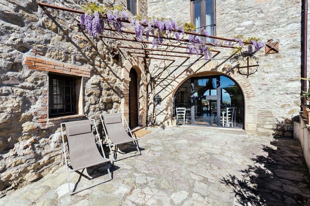 Torre Valbiancara Pension Montebagnolo Buitenkant foto